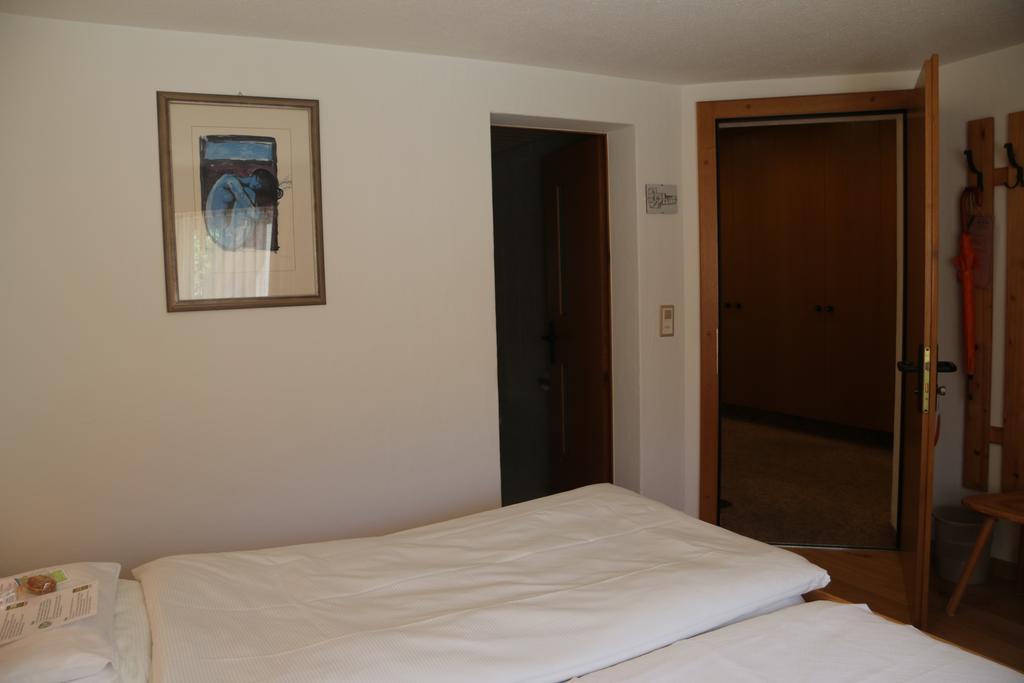 Hotel Helvetia Müstair Exteriör bild